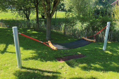 Hängematte auf einem Spielplatz