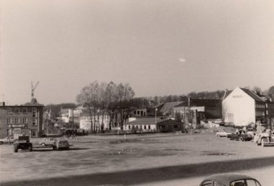Bild zeigt das Haus des Jugendzentrums von 1980