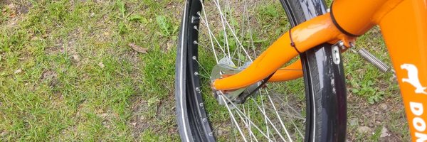 Beschädigung durch zerstochene und aufgeschlitzte Reifen