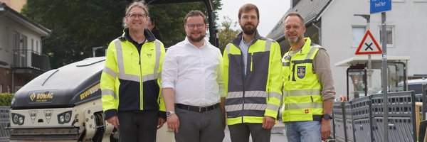 Sanierung Breslauer Straße - Kai Thomsen, SAW, Bürgermeister Jonas Kähler, Fabian Hundertmark und Torben Krüger, FD Tiefbau