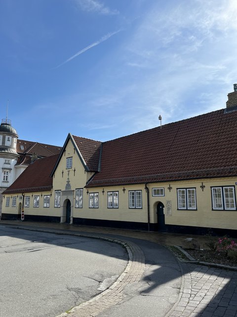 Bild zeigt Außenfassade des Museum für Outsiderkunst im Stadtweg