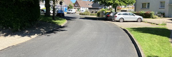 Neuer Asphalt auf der Memeler Straße