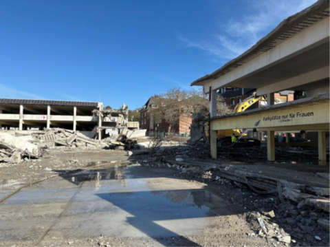 Parkhausabriss - Blick von Süden Richtung Capitolplatz