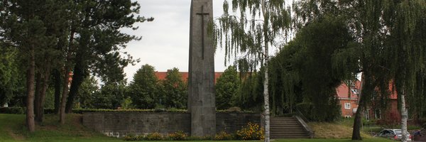Ehrenmal am Rosengarten in der Fehrsstraße