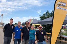 Bild des Fördervereins des Jugendzentrums beim Bürgerfest