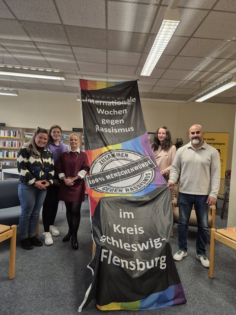  J. Christensen (Stadtbücherei), M. Finger (Streetwork), K. Suhling (Ordnung u. Bürgerangelegenheiten), C. Grüger (Bildungsberatung)