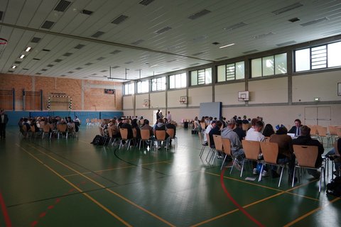 Schüler*innen in der Bruno-Lorenzen-Schule anlässlich des politischen Speed-Datings